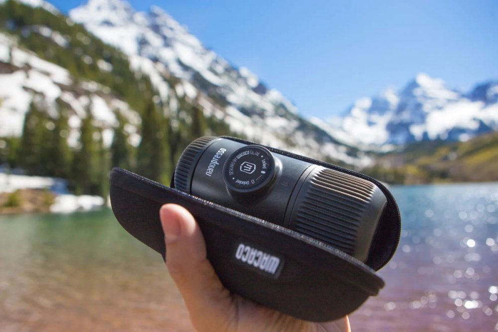 240c8b8a316090baf7d220fbc336af42-wacaco-nanopresso-sede-pevny-obal