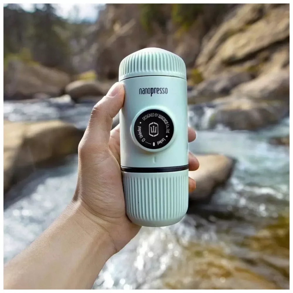 52189188f2b504f1dbcda5b06af19381-wacaco-nanopresso-arctic-blue-pevny-obal