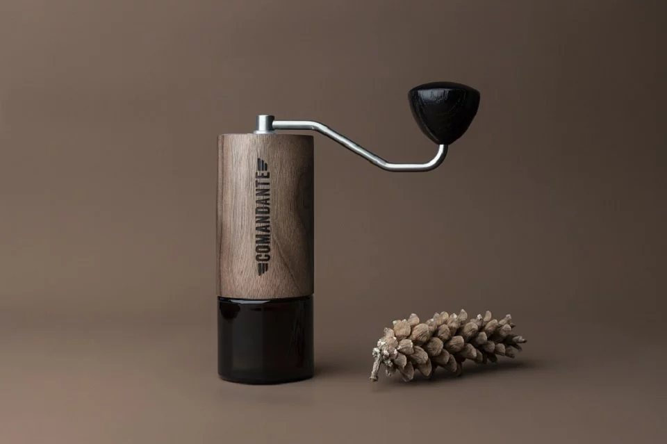 aad9c859bb65c20a7bf292e469d1611d-comandante-c40-mk4-nitro-virginia-walnut